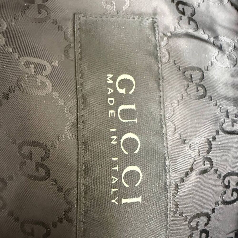 Gucci Logo-Patch Zipped Down Vest in Black Polyamide - Picture 5 of 6